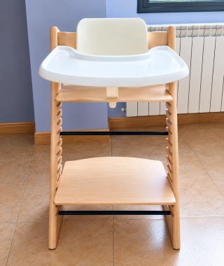 Trona Stokke con Baby Set y Bandeja