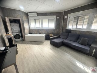 Local comercial en venta en Polígono del Aeropuerto en Manises