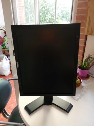 Monitor Dell 1908FPt regulable Vertical/Horizont