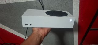 Xbox Series S Blanca + Mando