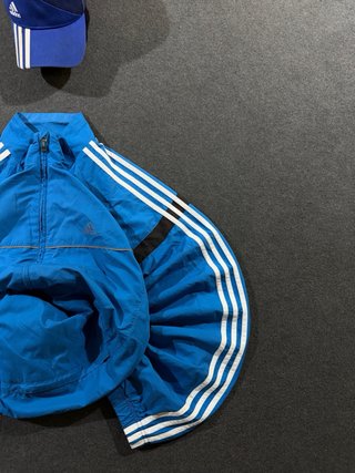Giacca Vintage Adidas: Giacca e Berretto