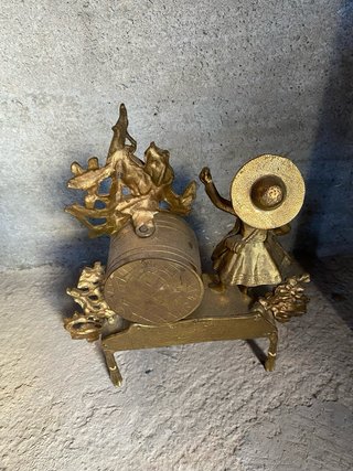 Reloj de mesa antiguo dorado