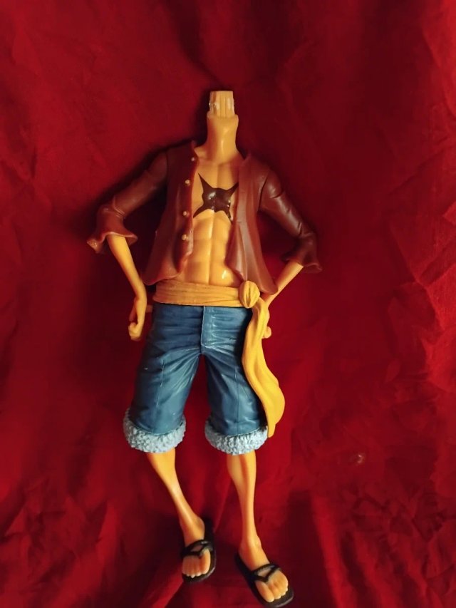 FIGURAS MUÑECOS ONE PIECE