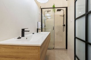 Local comercial en venta en Embajadores - Lavapiés en Madrid