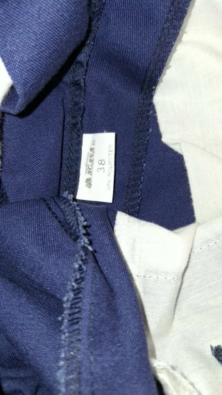 Pantalón de traje regional azul con pinzas