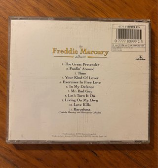 Caixa jewel case para álbum do Freddie Mercury