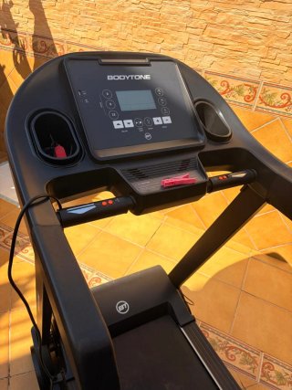 Cinta de correr BODYTONE DT116 (2 usos)