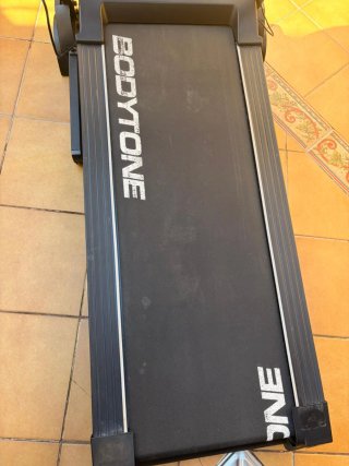 Cinta de correr BODYTONE DT116 (2 usos)