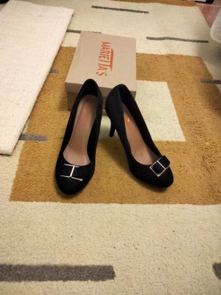 Zapatos de tacón negros MARIETA'S Talla 39