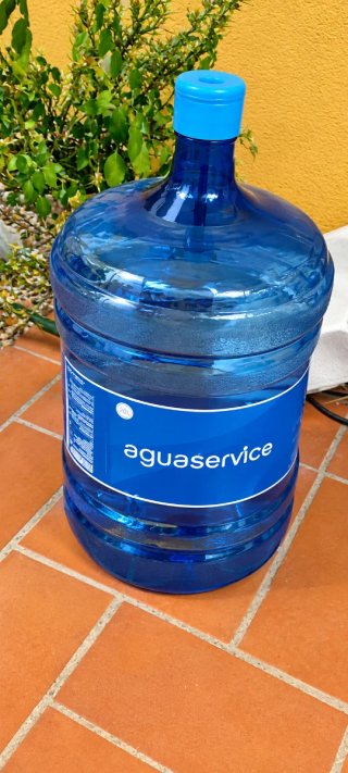 Botella aguaservice