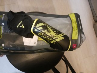 Espinilleras de fútbol Boomerang Talla S