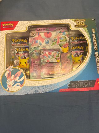 Colección Pokémon Sylveon EX 30 Aniversario