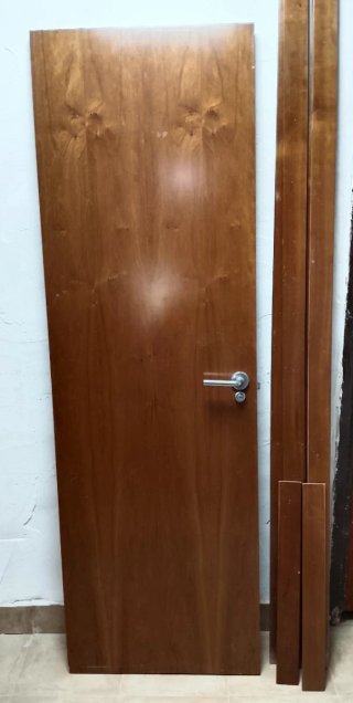 Puerta interior madera maciza