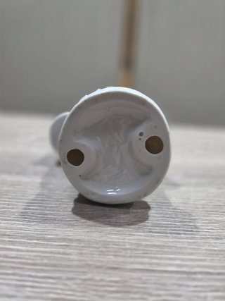 Figura porcelana dama época pájaro jaula