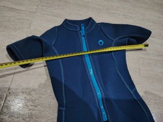 Traje de neopreno azul para niño