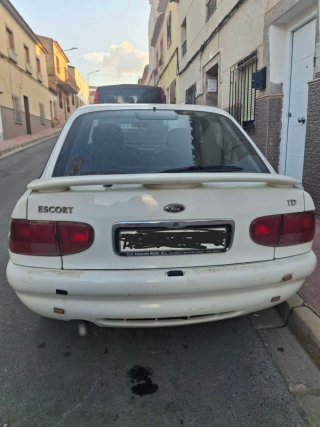 Ford Escort 1998