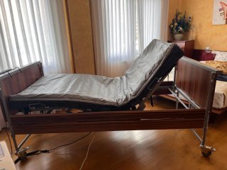 Cama Geriátrica Articulada + Colchón antiescaras