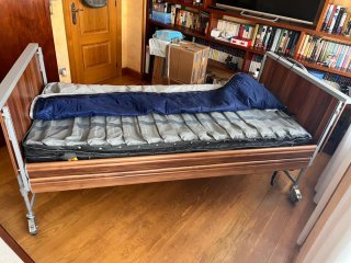 Cama Geriátrica Articulada + Colchón antiescaras