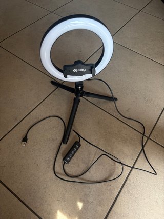 Celly Ring Light 10" con Treppiede da Tavolo
