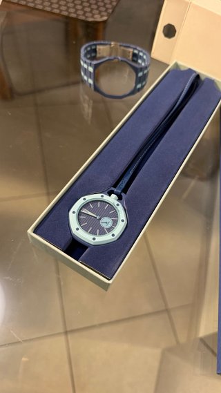 Ap swatch royal pop lan ba