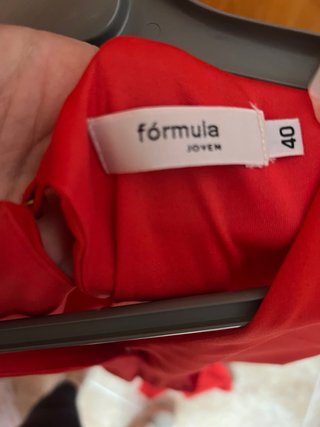 Mono rojo Fórmula Joven
