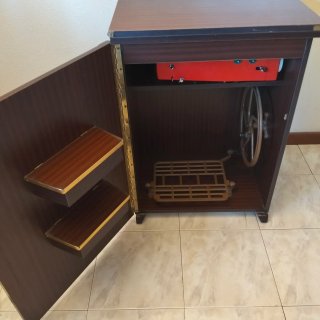 Máquina coser Alfa 1140 con mueble y pedal
