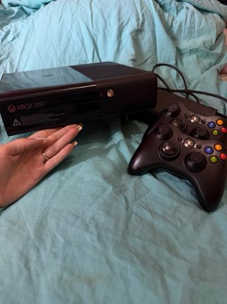 Xbox 360 Negro con 2 mandos
