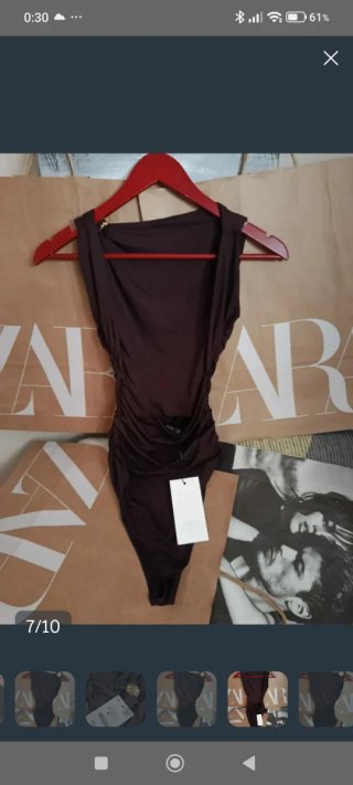 Body Zara marrón drapeado con detalle dorado