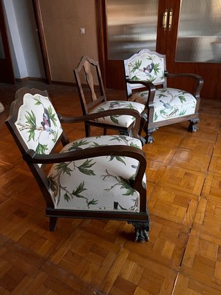 Conjunto sillones descalzadoras tapizadas