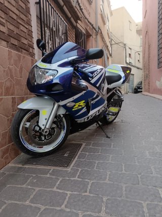 Suzuki GSX-R 600 limitada para el A2