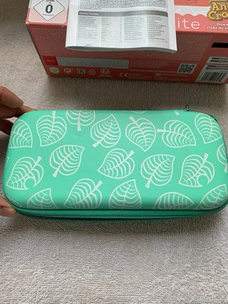 Nintendo Switch Lite Coral - Animal Crossing