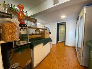 Local comercial en venta en Castell (Es)