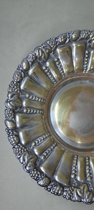Centro de mesa o frutero metal plateado
