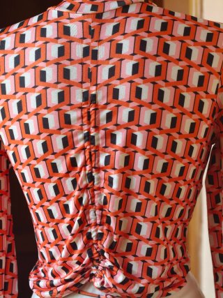 Blusa manga larga estampada