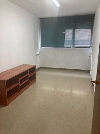 Oficina en alquiler en Eixample Nord – La Devesa en Girona