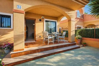 Casa adosada en venta en Nueva Torrevieja - Aguas Nuevas en Torrevieja