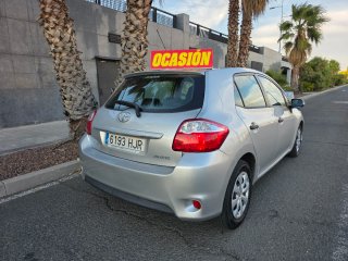 Toyota Auris 2012
