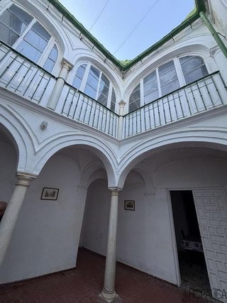 Chalet en venta en Carmona