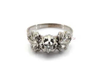 anillo oro 18k con piedra con diamante