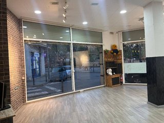 Local comercial en alquiler en El Castell-Poble Vell en Castelldefels