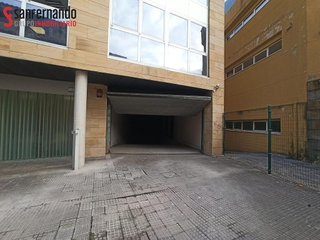 Garaje en venta en Alisal - Cazoña - San Román en Santander