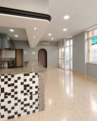 Local comercial en venta en Massamagrell