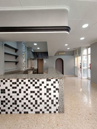 Local comercial en venta en Massamagrell