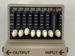 pedal efectos boss ge-7