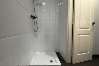Local comercial en venta en Corrales de Buelna (Los)