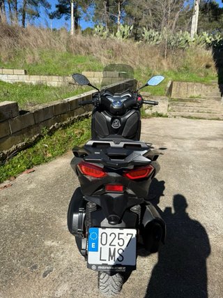 Yamaha XMAX Tech MAX 2021 solo 4700km
