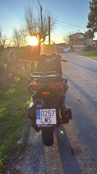 Yamaha XMAX Tech MAX 2021 solo 4700km