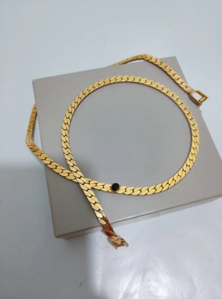 Collana vintage con zaffiro sintetico
