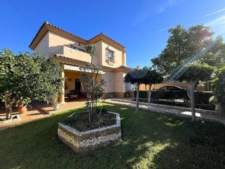 Chalet en venta en Núcleo Urbano en Chiclana de la Frontera