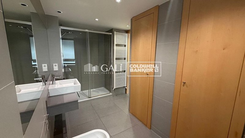 Pis de 2 habitacions de lloguer a Centro, Andorra la Vella · 33 de 60
